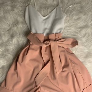 This is a xs romper in women